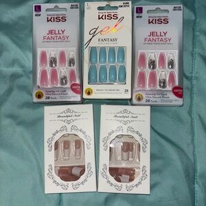 KISS Gel Fantasy Collection in Light Blue